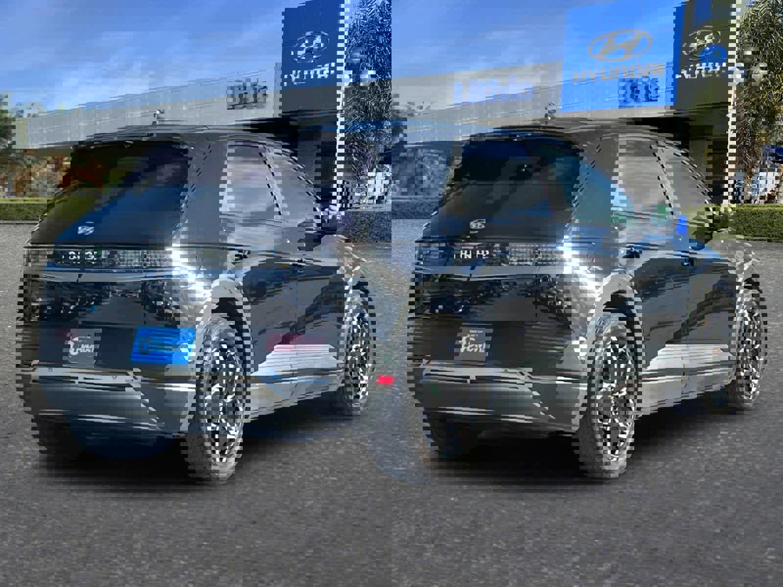 Used 2023 Hyundai Ioniq 5 SE w/ Cargo Package image 3