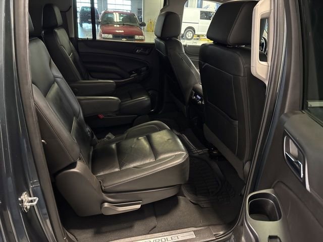 Used 2019 Chevrolet Suburban LT image 16