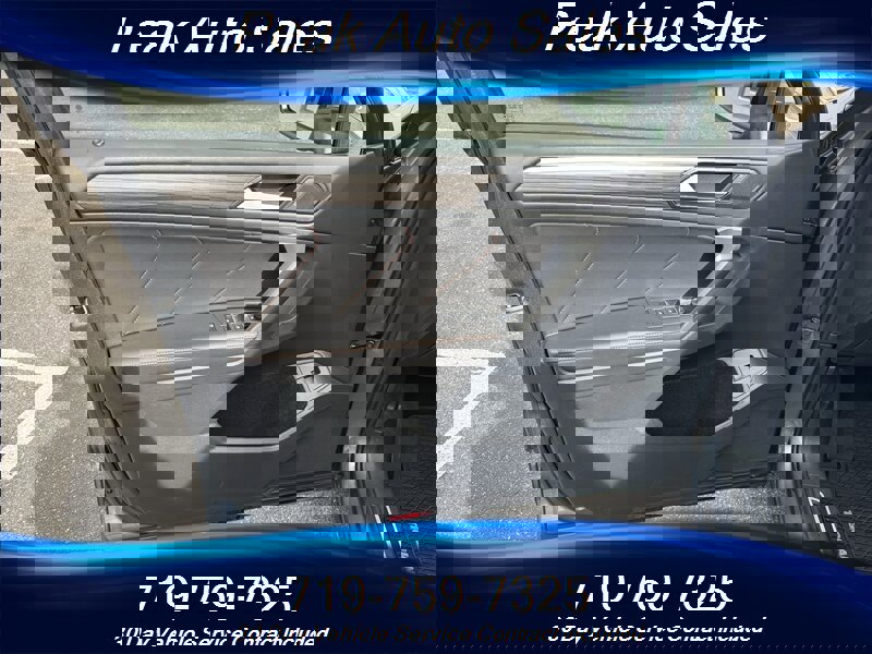 Used 2024 Volkswagen Tiguan Wolfsburg Edition AWD/4WD image 12