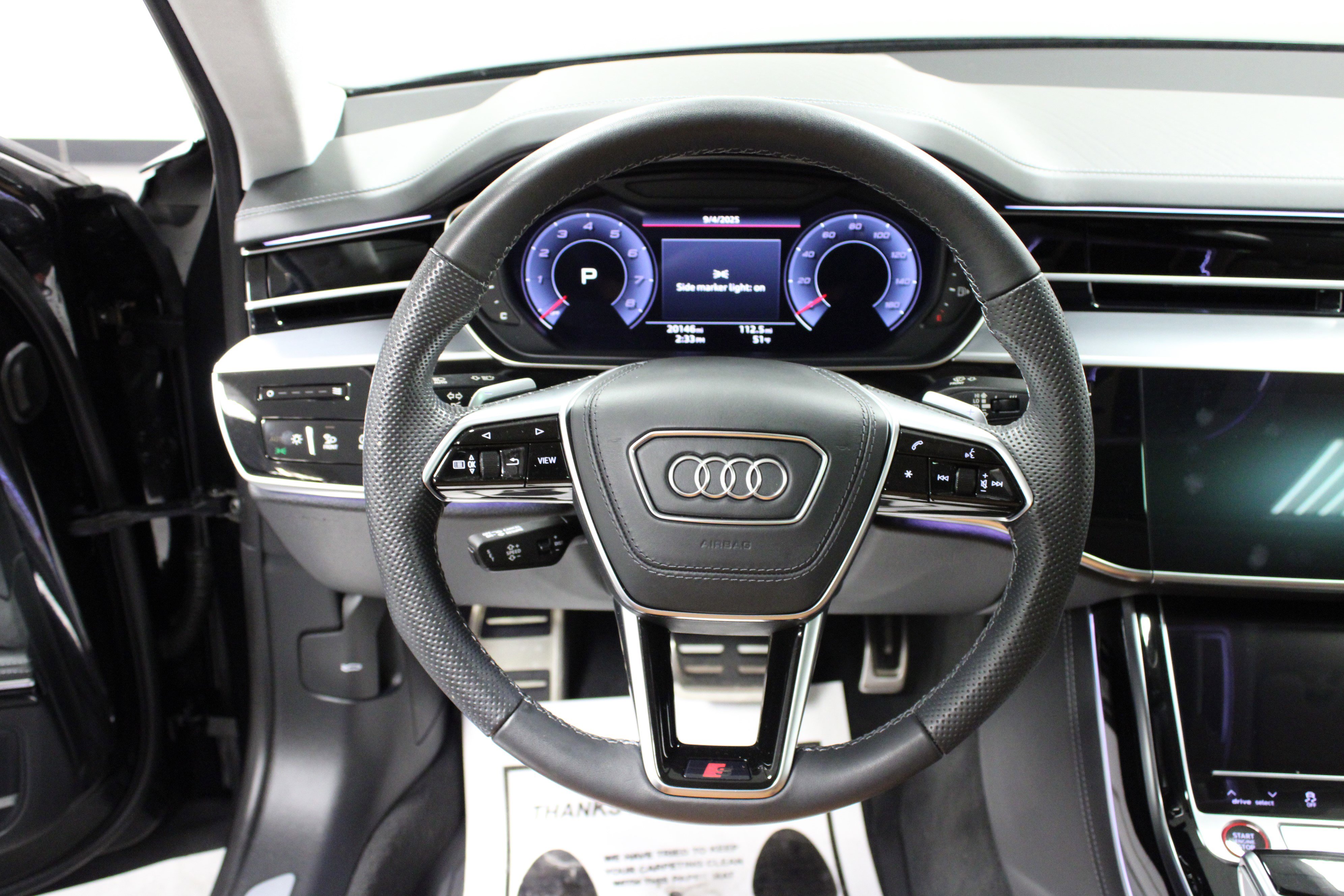 Used 2023 Audi S8 image 17