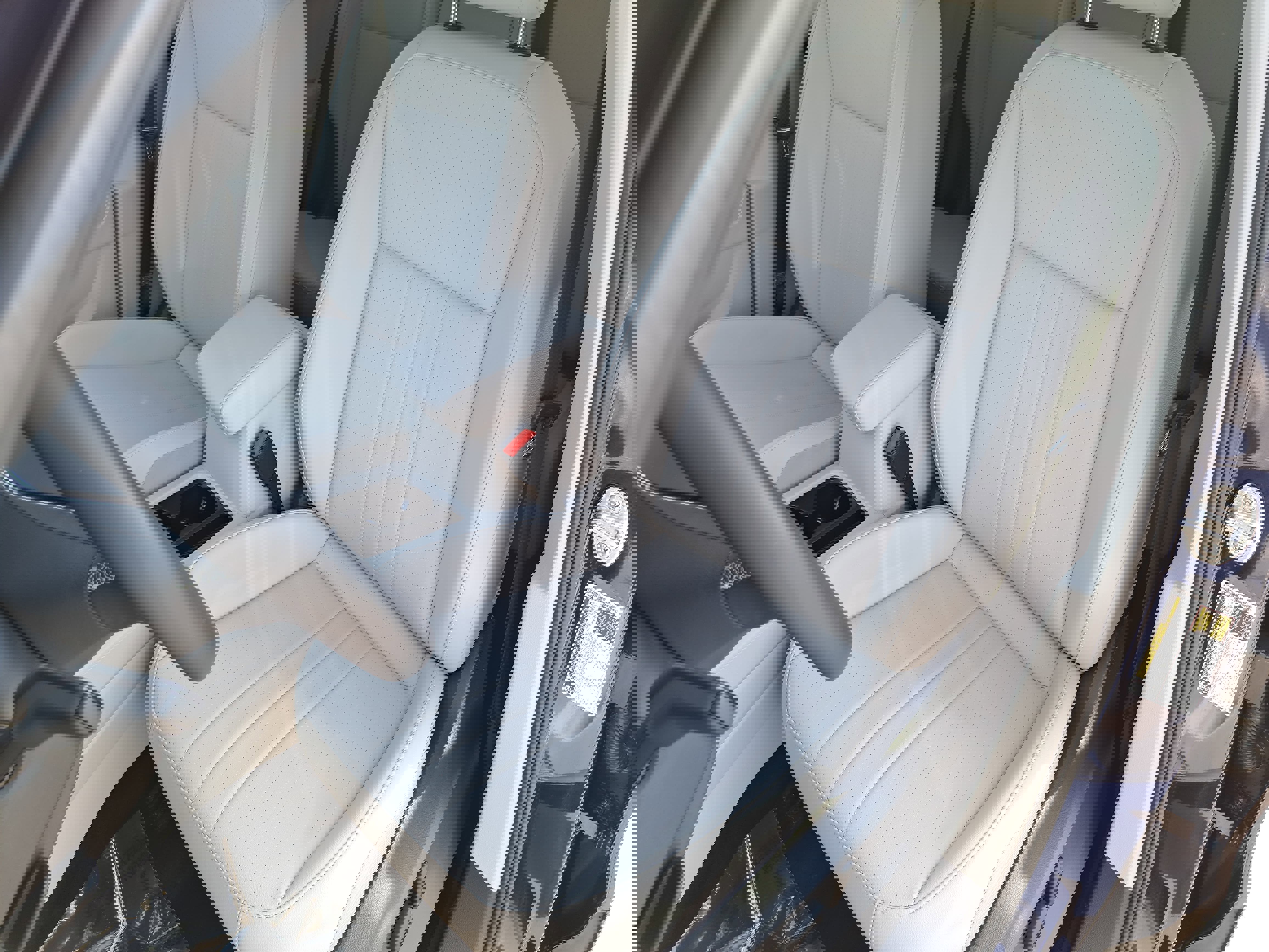 Certified 2023 Volkswagen Tiguan SE image 14