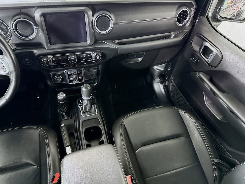 Used 2022 Jeep Wrangler Unlimited Sahara w/ Cold Weather Group image 27