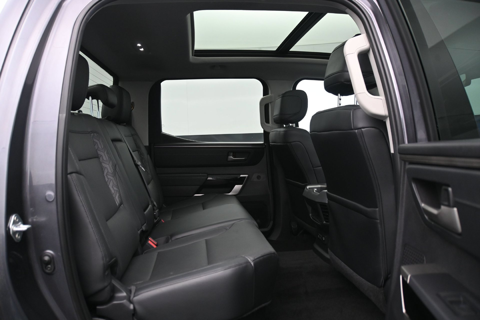 Used 2022 Toyota Tundra Limited AWD/4WD image 14