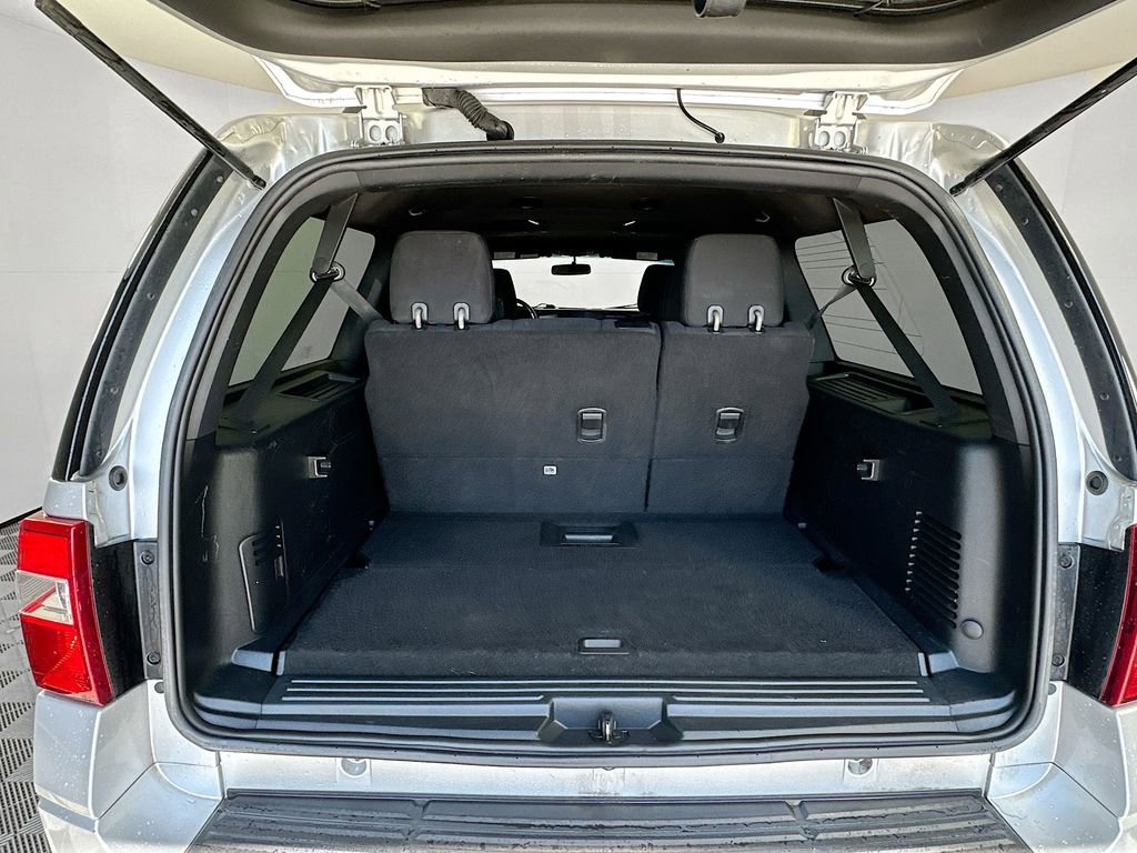 Used 2017 Ford Expedition EL XLT image 24