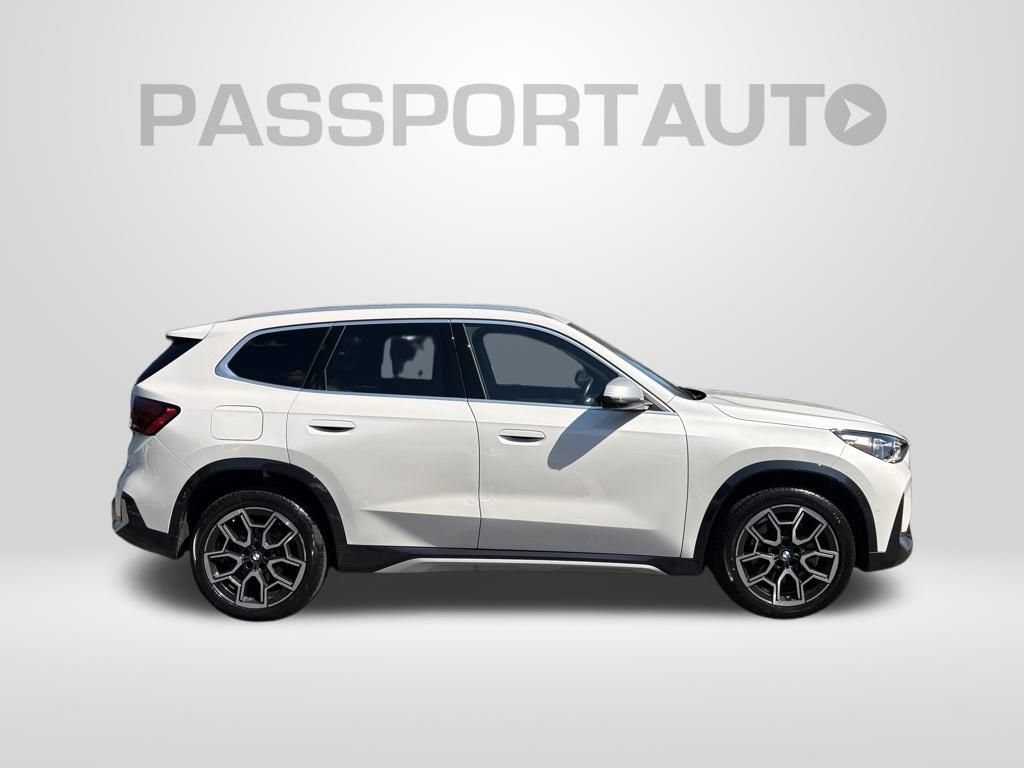 Used 2024 BMW X1 xDrive28i w/ Premium Package AWD/4WD image 5