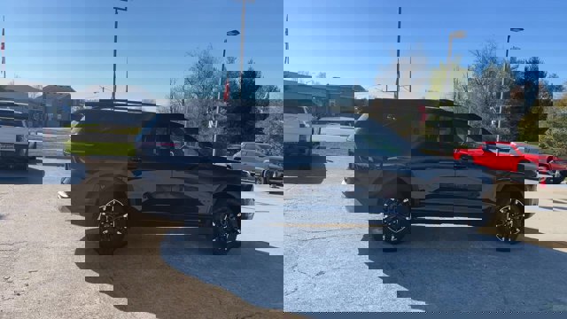 New 2026 Chevrolet Traverse Z71 w/ Driver Confidence Package image 9