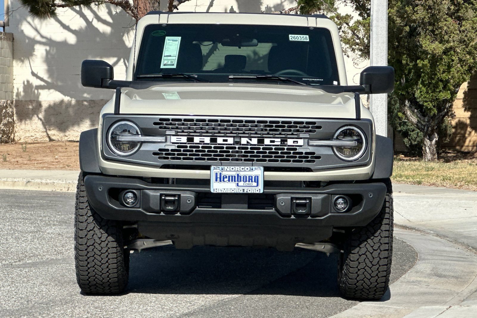 New 2026 Ford Bronco Badlands AWD/4WD image 9