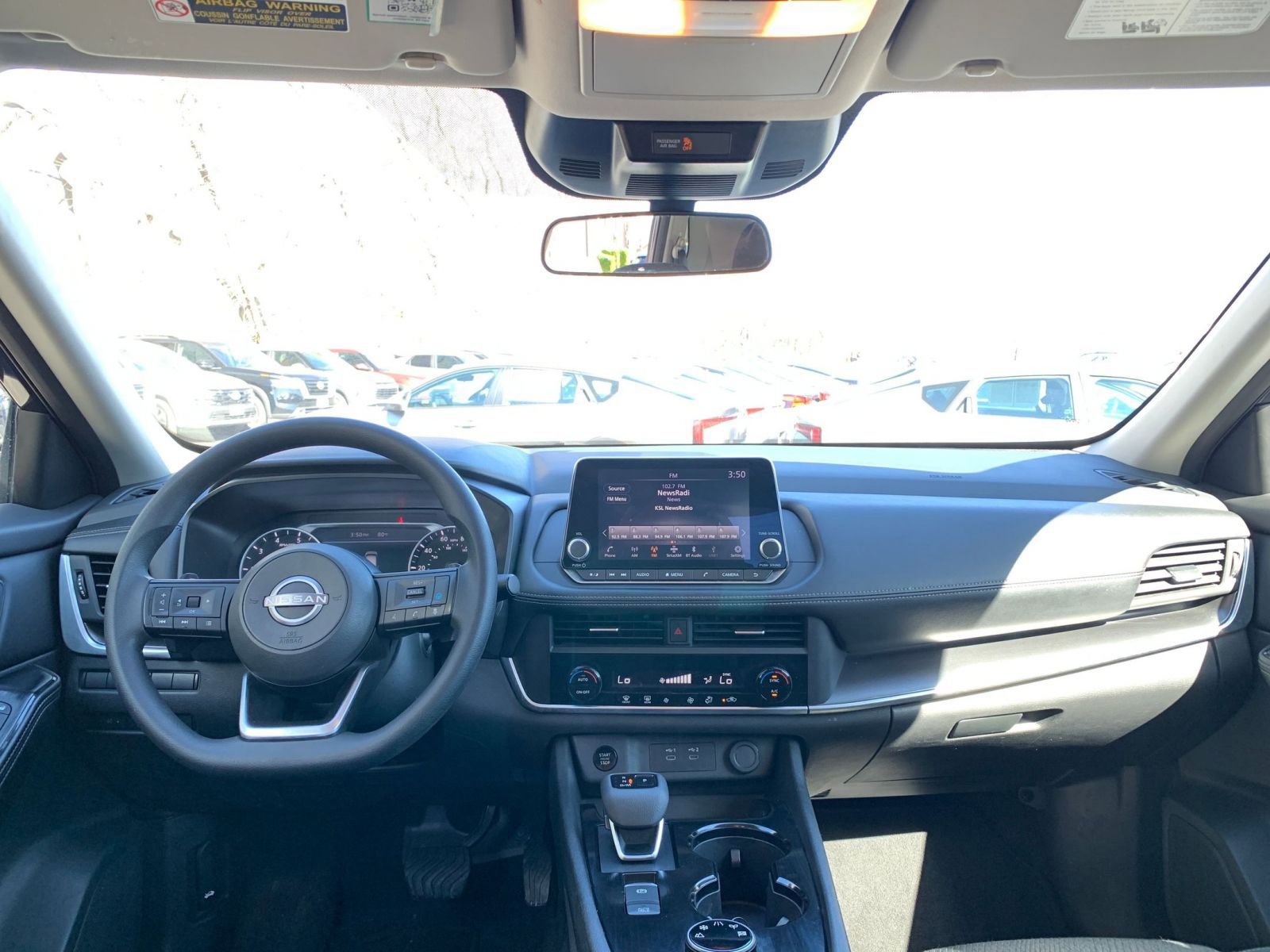 Used 2024 Nissan Rogue SV image 35