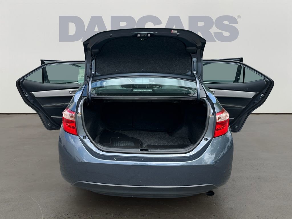 Used 2019 Toyota Corolla LE FWD image 28