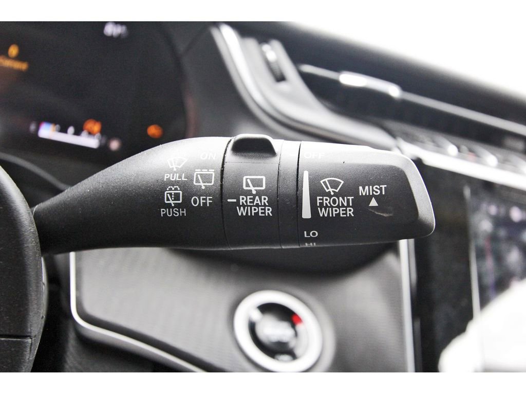 Used 2024 Jeep Grand Cherokee L Laredo image 12