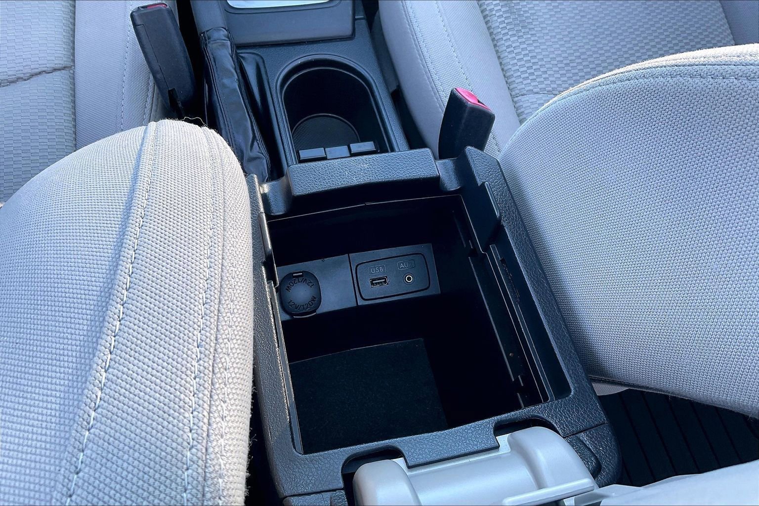 Used 2015 Subaru Forester 2.5i Premium w/ All-Weather Package image 25