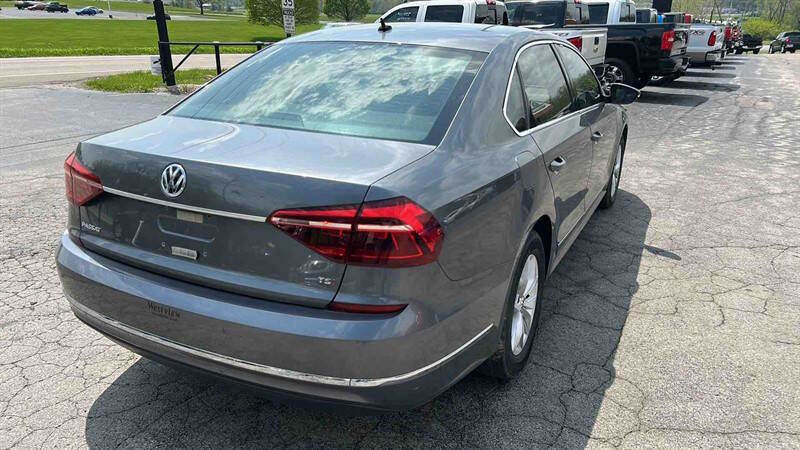 Used 2017 Volkswagen Passat 1.8T S image 8
