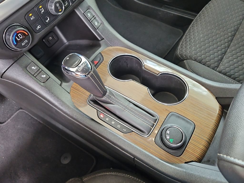 Used 2019 GMC Acadia SLE FWD image 18