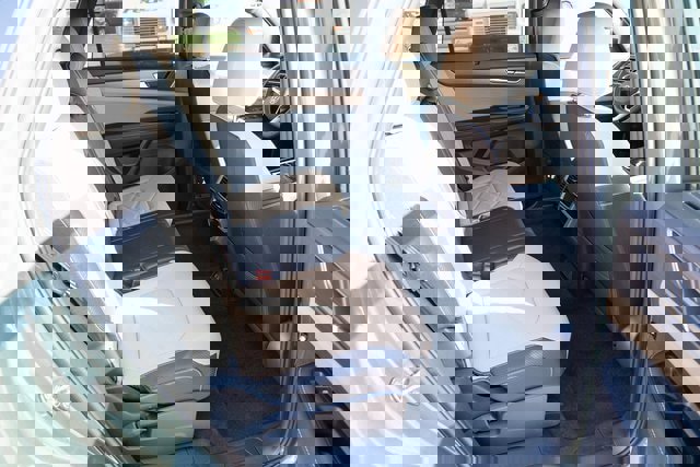 New 2026 Volkswagen Atlas Cross Sport SE image 38