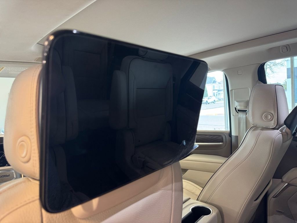 Used 2021 GMC Yukon Denali w/ Denali Premium Package AWD/4WD image 25