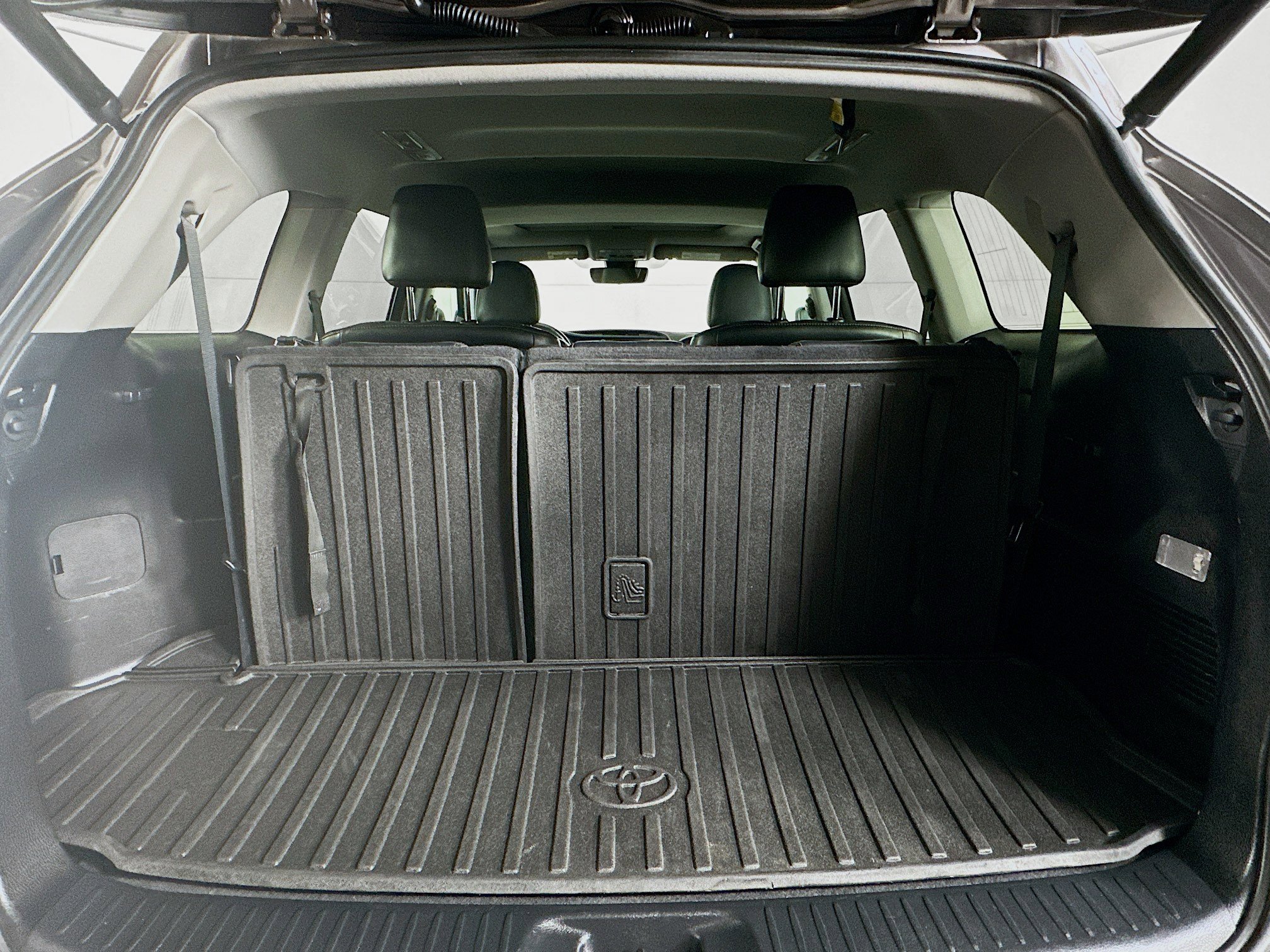 Used 2017 Toyota Highlander Limited image 30