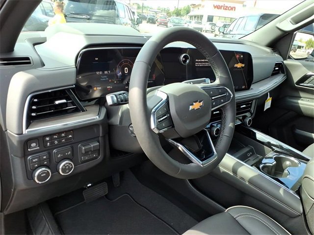 New 2026 Chevrolet Suburban Premier image 11