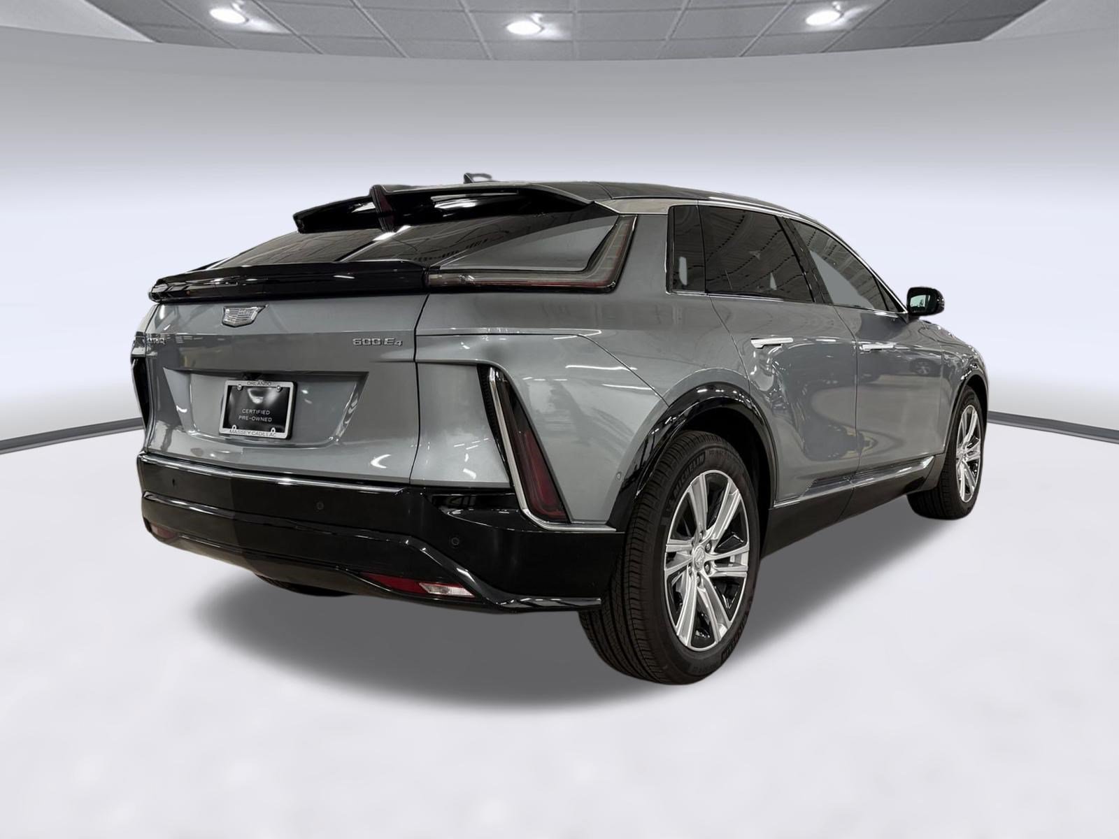 Certified 2024 Cadillac Lyriq Tech w/ Driver Assist Package AWD/4WD image 9