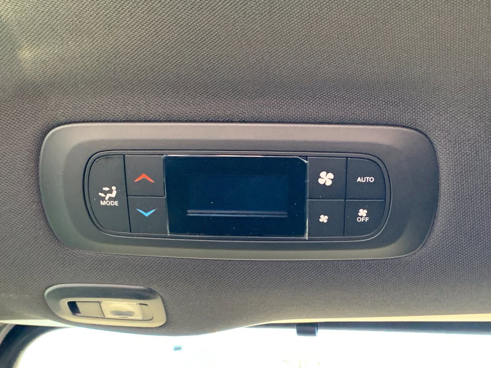 New 2026 Chrysler Pacifica Limited w/ Uconnect Theater Family Group image 14