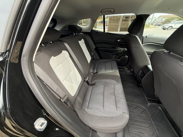 Used 2024 Chevrolet Trax LS w/ LS Convenience Package image 12