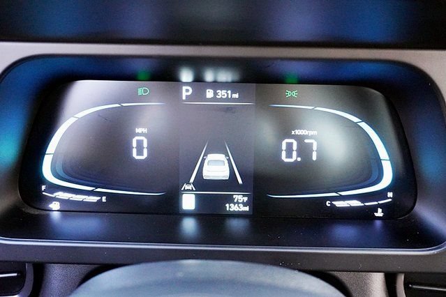 Certified 2026 Hyundai Elantra Sport FWD image 29