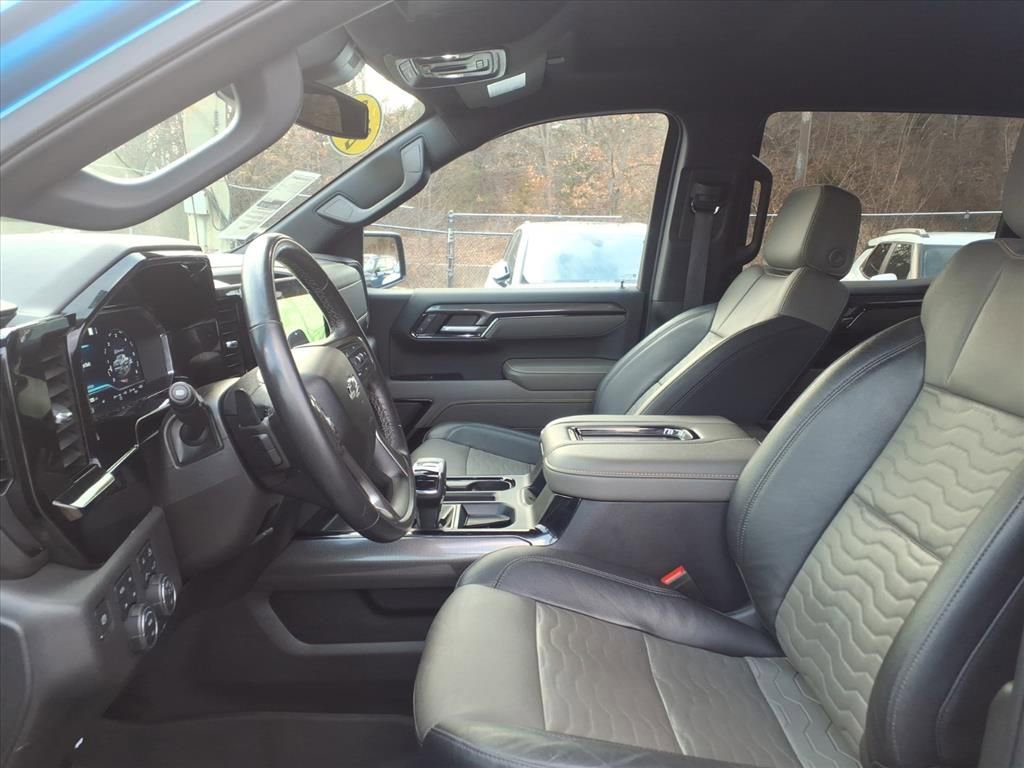 Used 2022 Chevrolet Silverado 1500 ZR2 image 12