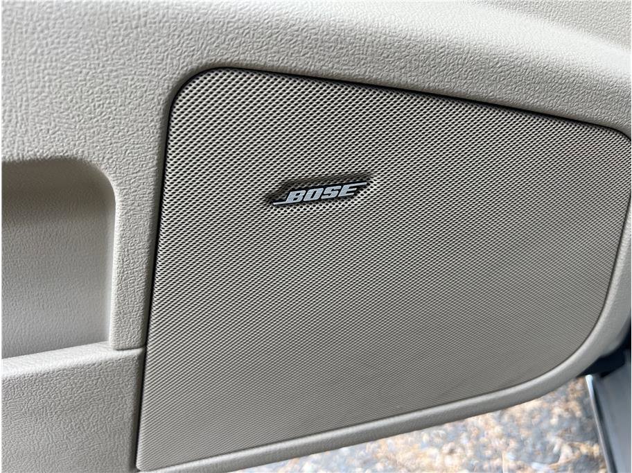 Used 2008 Cadillac STS w/ Preferred Equipment Group image 16