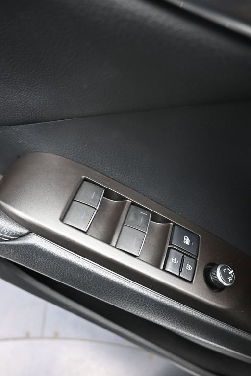 Used 2021 Toyota Camry XSE FWD image 18