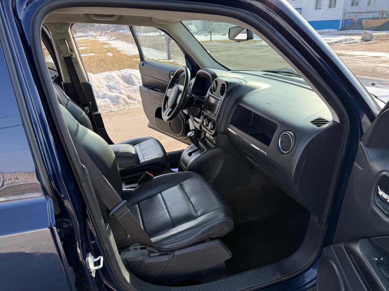 Used 2015 Jeep Patriot High Altitude image 26