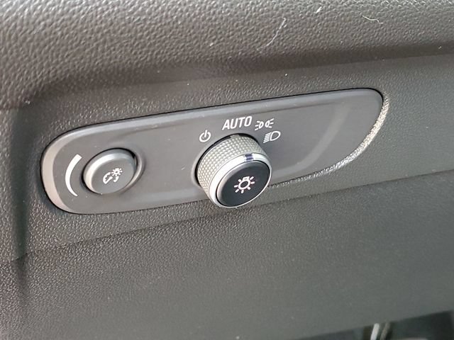 Used 2023 Buick Envision Essence FWD image 10