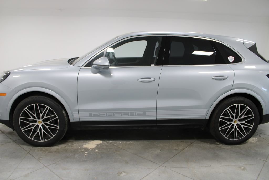 Used 2024 Porsche Cayenne image 6