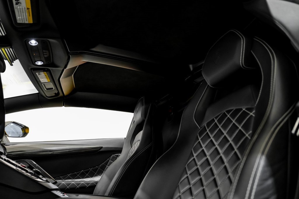 Used 2016 Lamborghini Aventador LP 700-4 image 31