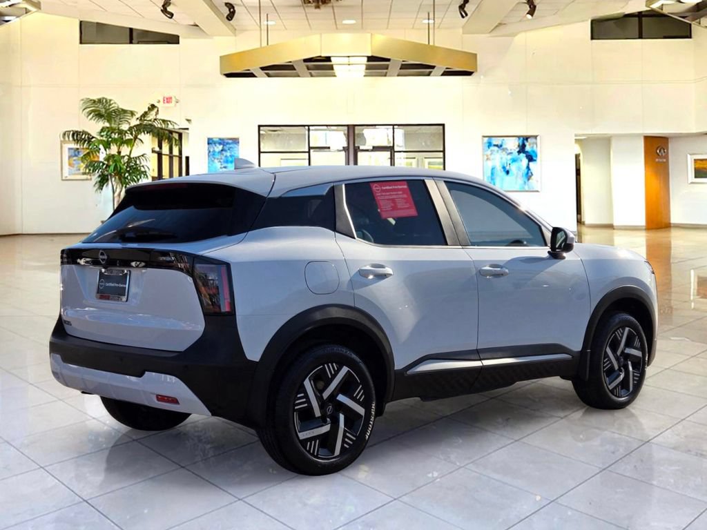 Certified 2025 Nissan Kicks SV FWD image 5