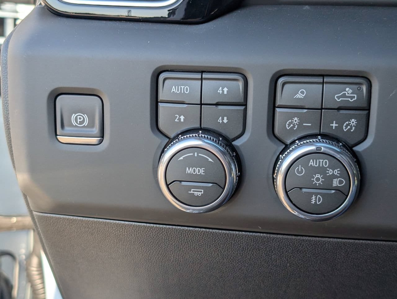 New 2026 GMC Sierra 2500 Denali Ultimate AWD/4WD image 18