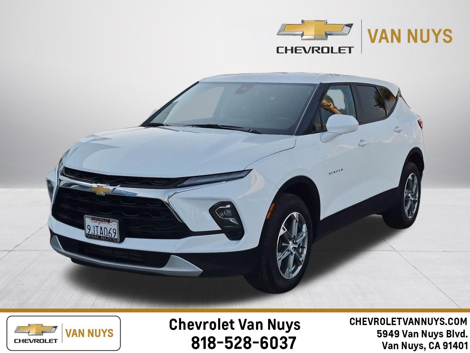 Used 2024 Chevrolet Blazer LT w/ LPO, Cargo Package FWD image 1