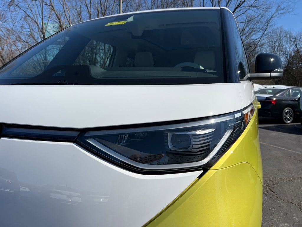 New 2025 Volkswagen ID. Buzz 1st Edition image 9