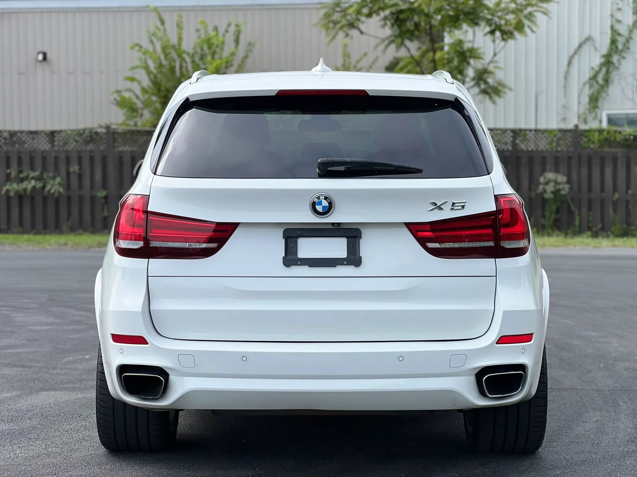 Used 2016 BMW X5 xDrive35i w/ M Sport AWD/4WD image 4