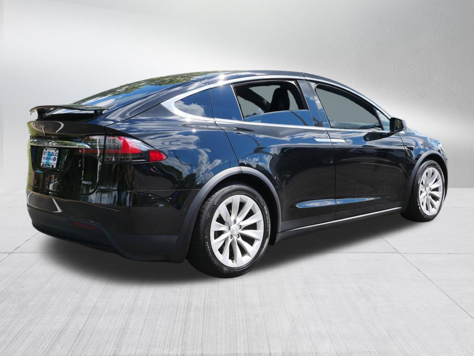 Used 2016 Tesla Model X 75D AWD/4WD image 7