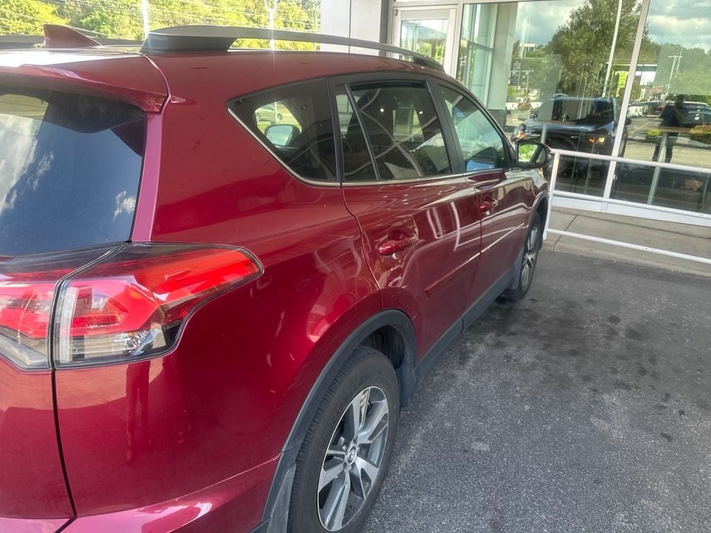 Used 2018 Toyota RAV4 XLE w/ Plus Extra Value Package AWD/4WD video 2