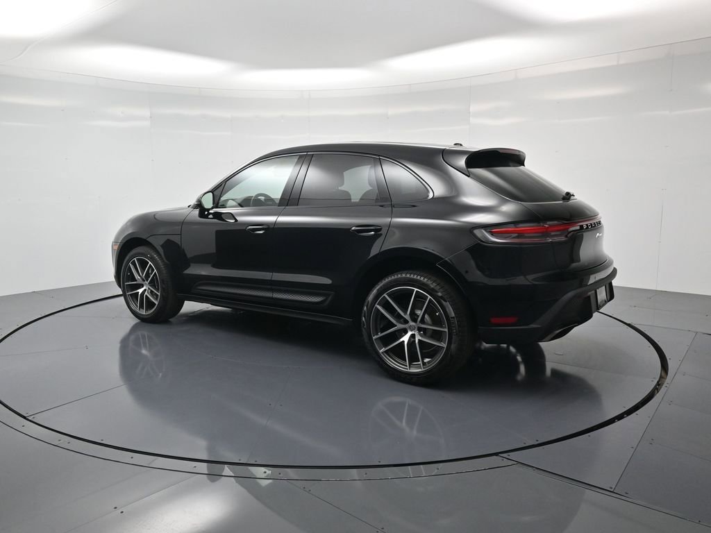 New 2026 Porsche Macan image 3