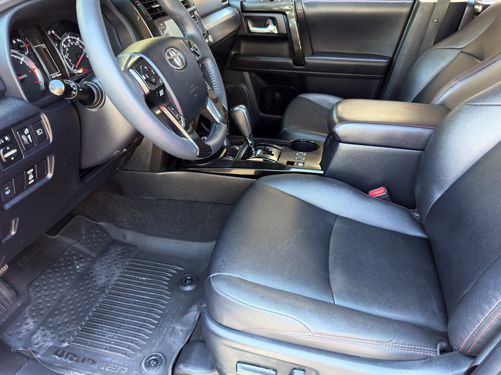Used 2021 Toyota 4Runner Venture w/ Moonroof Package AWD/4WD image 23