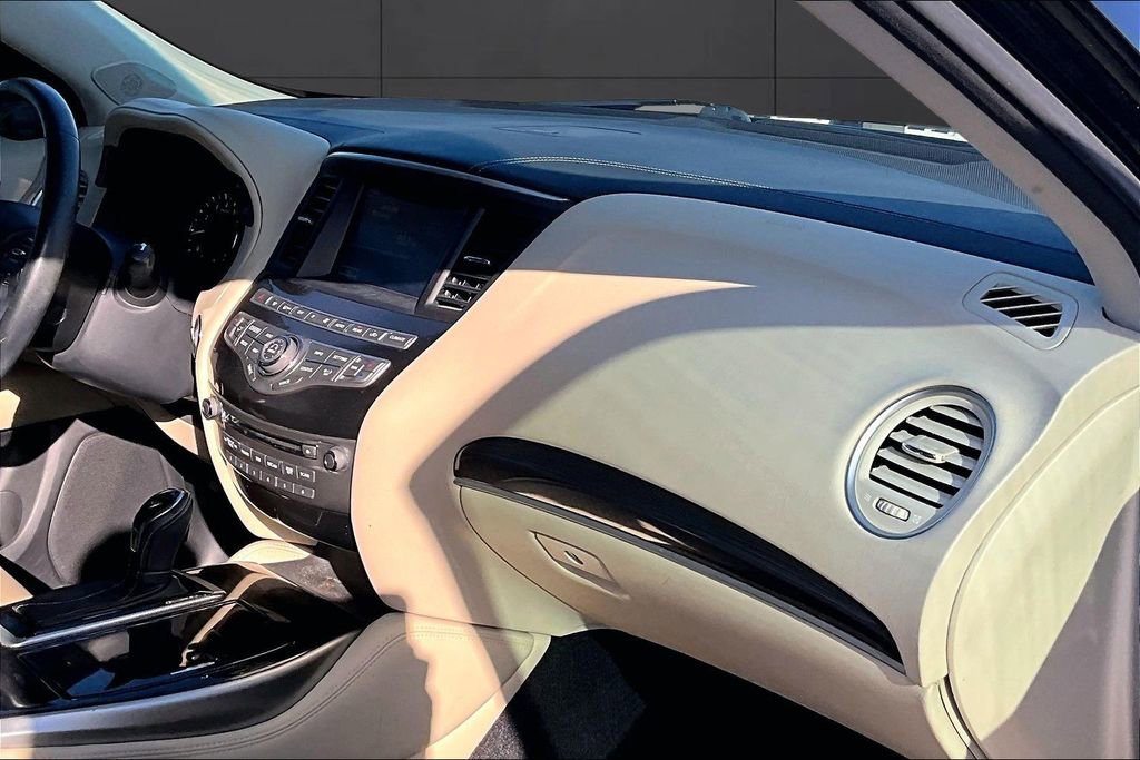 Used 2016 INFINITI QX60 Base w/ Premium Plus Package image 14