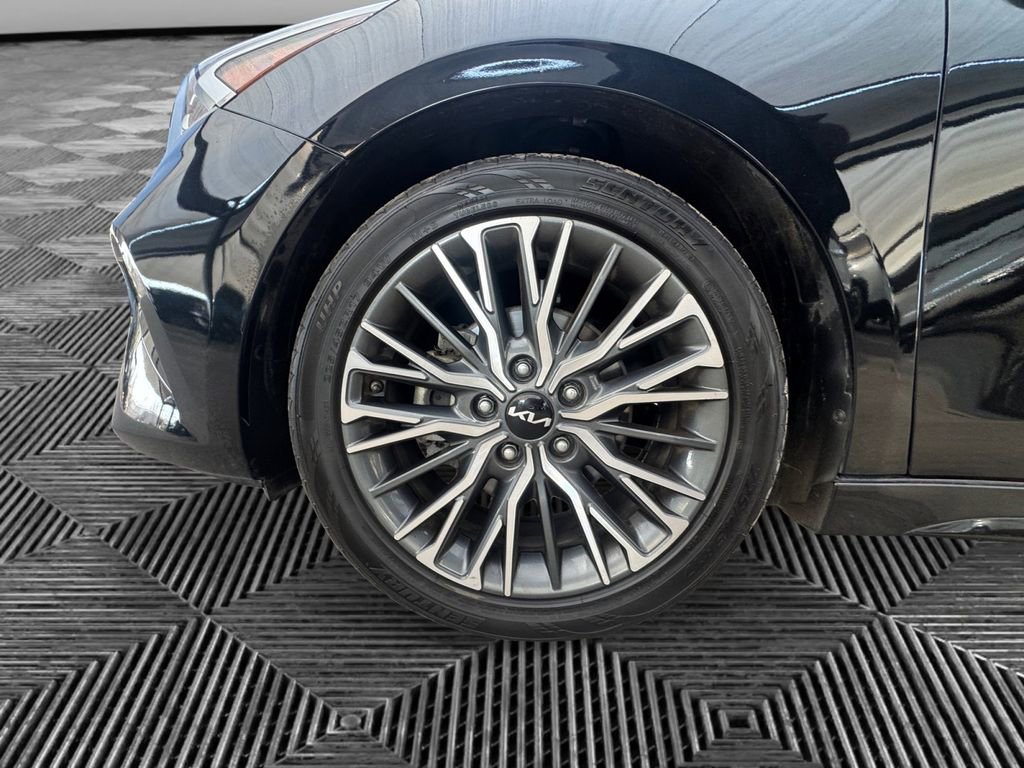 Used 2022 Kia Forte GT-Line image 9