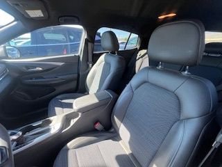 Used 2025 Buick Envista Preferred FWD image 17
