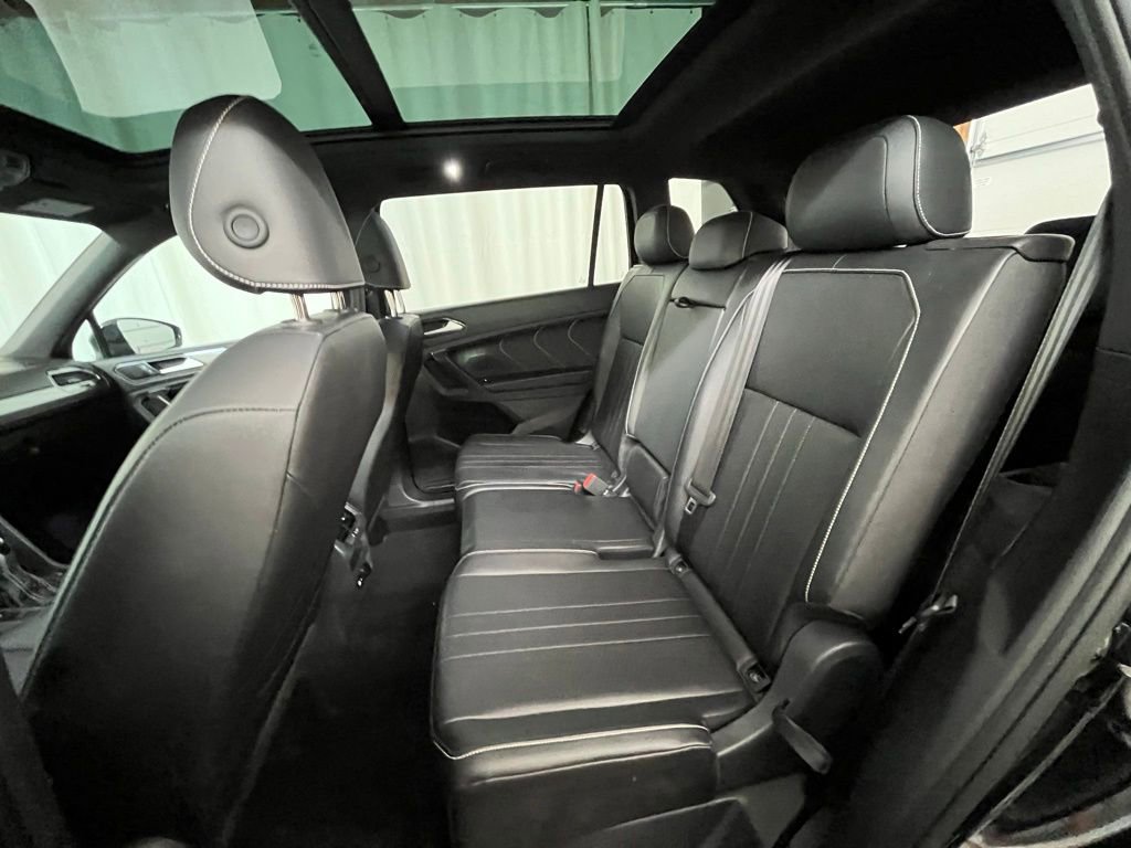 Certified 2024 Volkswagen Tiguan SE R-Line FWD image 25