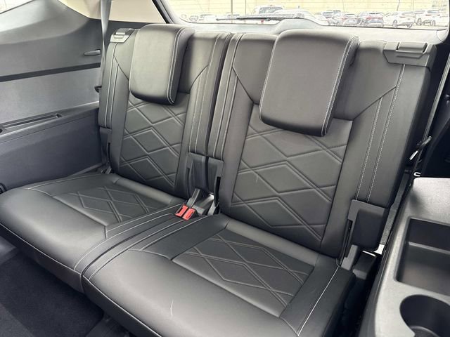 Certified 2025 Volkswagen Atlas SE image 16