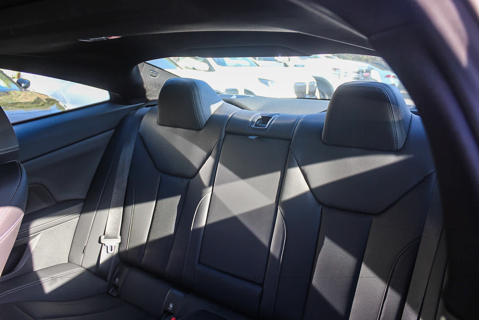 Used 2024 BMW 430i Coupe w/ Premium Package RWD image 16