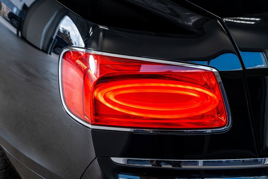 Used 2015 Bentley Flying Spur V8 image 24