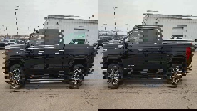 New 2026 GMC Sierra 1500 SLT w/ SLT Premium Plus Package image 5