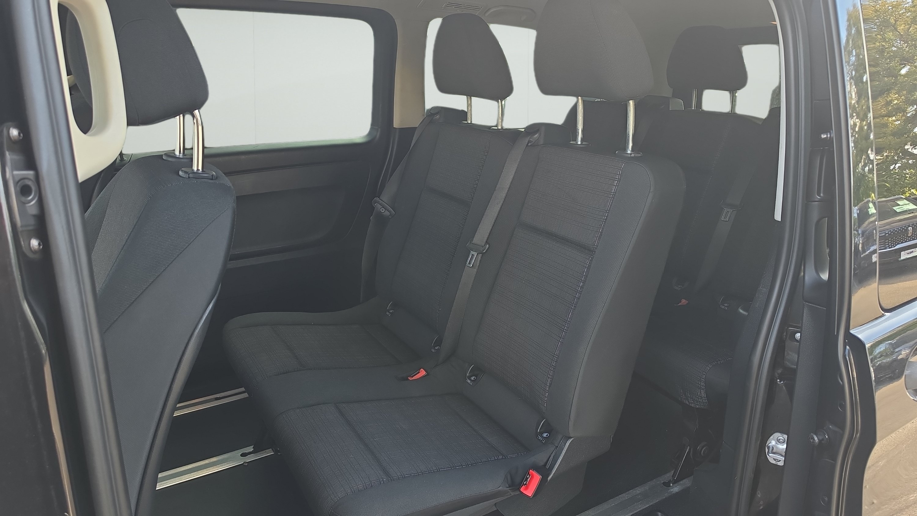 Used 2019 Mercedes-Benz Metris Passenger image 15